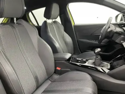 Photo 26 Peugeot 208  PureTech 100 S&S BVM6