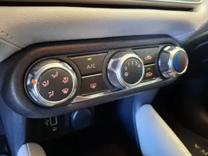 Photo 36 Nissan Micra  IG-T 92