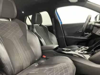 Photo 54 Peugeot 2008  Electrique 136 ch