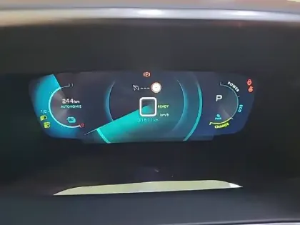 Photo 9 Peugeot 2008  Electrique 136 ch