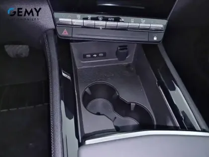 Photo 13 Renault Austral  full hybrid E-Tech 200 ch