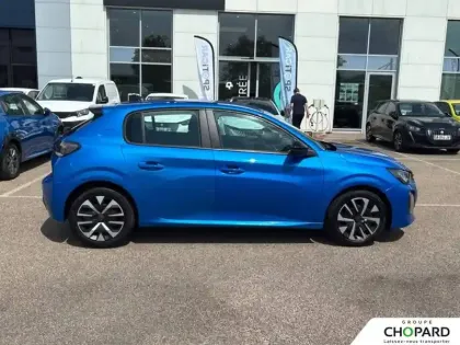 Photo 33 Peugeot 208  PureTech 75 S&S BVM5
