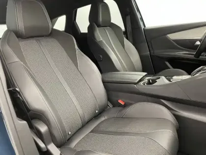 Photo 26 Peugeot 3008  PureTech 130ch S&S EAT8