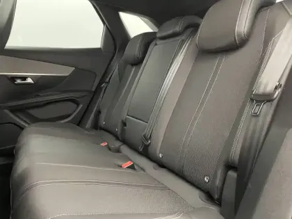 Photo 14 Peugeot 3008  PureTech 130ch S&S EAT8