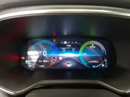 Photo 20 Renault Clio  E-Tech full hybrid 145