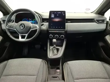 Photo 10 Renault Clio  E-Tech full hybrid 145