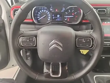 Photo 8 Citroën C3  PureTech 82