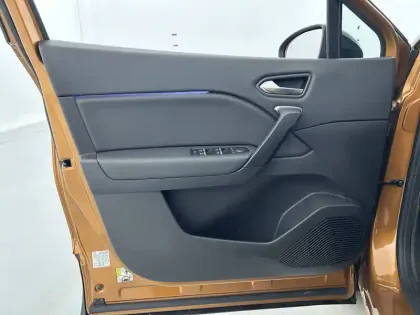 Photo 24 Renault Captur  E-Tech 145 - 21