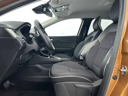 Photo 22 Renault Captur  E-Tech 145 - 21