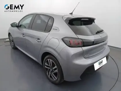 Photo 16 Peugeot 208  PureTech 100 S&S BVM6