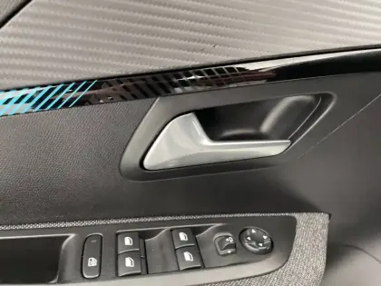 Photo 31 Peugeot 208  Electrique 50 kWh 136ch