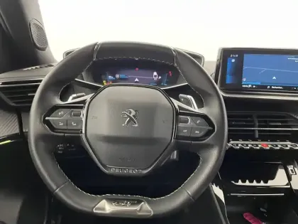 Photo 22 Peugeot 2008  PureTech 130 S&S EAT8