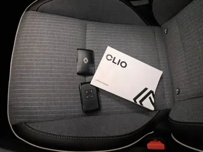 Photo 40 Renault Clio  TCe 90 ch GSR2