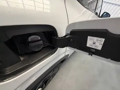 Photo 16 Renault Arkana  E-Tech full hybrid 145 GSR2