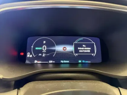 Photo 24 Renault Arkana  E-Tech full hybrid 145 GSR2