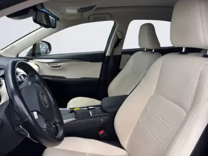Photo 8 Lexus Nx  300h 4WD
