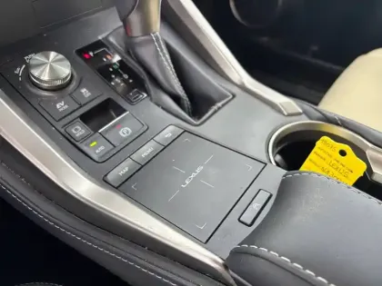 Photo 60 Lexus Nx  300h 4WD