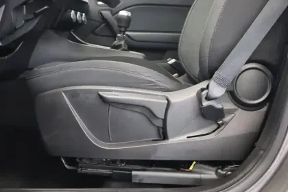 Photo 16 Renault Captur  TCe 90 - 21