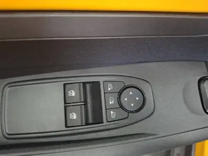 Photo 43 Renault Twingo  E-Tech Electrique 80 ch autonomie urbaine