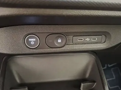 Photo 20 Renault Twingo  E-Tech Electrique 80 ch autonomie urbaine