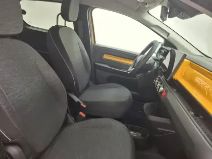 Photo 34 Renault Twingo  E-Tech Electrique 80 ch autonomie urbaine