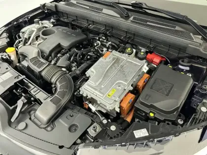 Photo 52 Renault Arkana  E-Tech 145 - 23