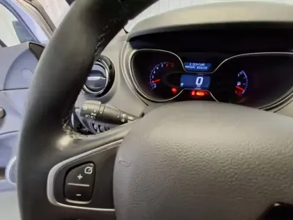 Photo 26 Renault Captur  TCe 90