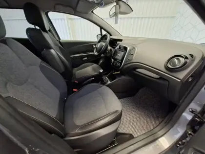 Photo 11 Renault Captur  TCe 90