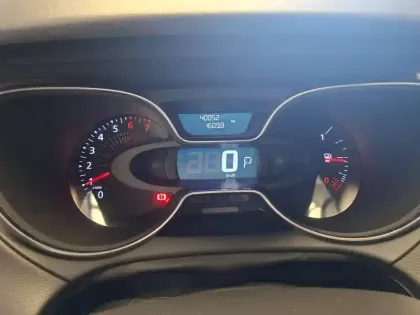 Photo 33 Renault Captur  TCe 150 FAP EDC