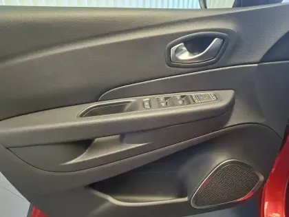 Photo 15 Renault Captur  TCe 150 FAP EDC