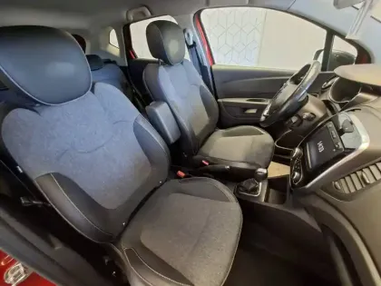 Photo 31 Renault Captur  TCe 150 FAP EDC