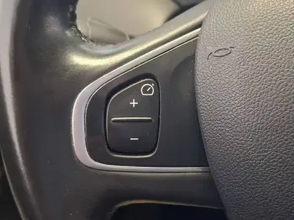 Photo 38 Renault Captur  TCe 150 FAP EDC