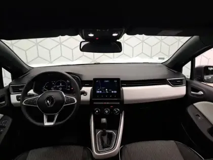 Photo 43 Renault Clio  E-Tech 140 - 21N