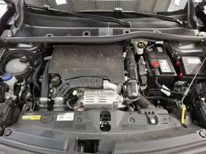 Photo 33 Peugeot 2008  PureTech 130 S&S EAT8