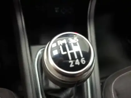Photo 19 Renault Captur  TCe 90 - 21