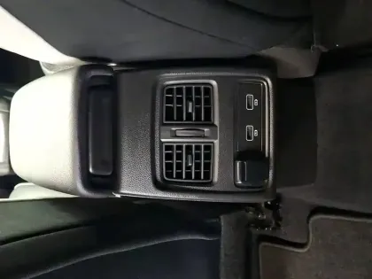 Photo 31 Renault Captur  E-Tech 145 - 21