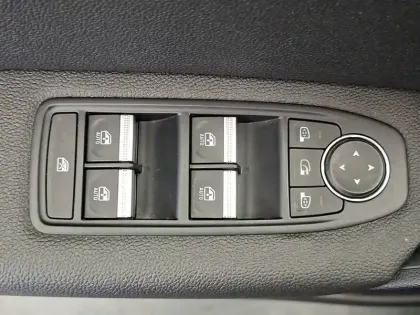 Photo 29 Renault Captur  E-Tech 145 - 21