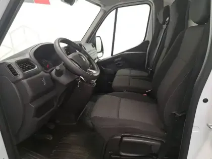 Photo 25 Renault Master  FGN TRAC F3300 L2H2 BLUE DCI 135