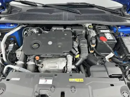 Photo 26 Peugeot 308  BlueHDi 130ch S&S EAT8