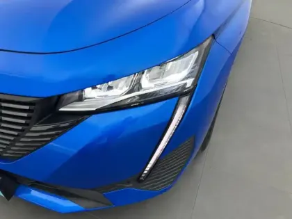Photo 15 Peugeot 308  BlueHDi 130ch S&S EAT8