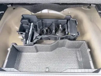 Photo 8 Peugeot 2008  PureTech 130 S&S EAT8