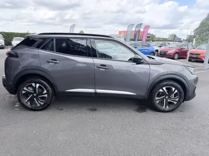 Photo 6 Peugeot 2008  PureTech 130 S&S EAT8