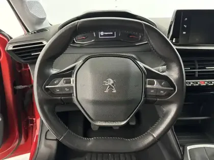 Photo 28 Peugeot 208  BlueHDi 100 S&S BVM6