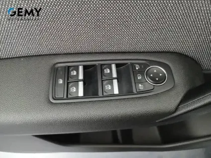 Photo 11 Renault Symbioz  E-Tech full hybrid 145