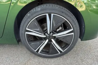 Photo 38 Peugeot 308  PureTech 130ch S&S EAT8