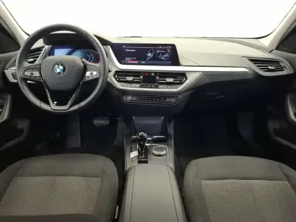 Photo 10 BMW Serie 1 118i 136 ch DKG7