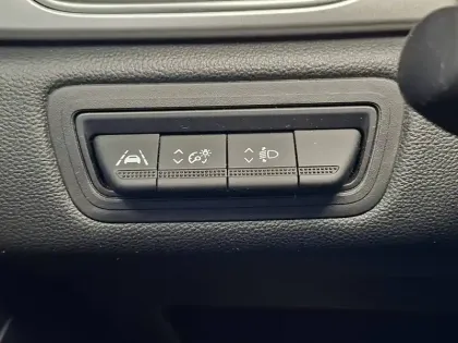 Photo 34 Renault Captur  TCe 90