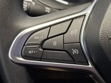 Photo 38 Renault Captur  TCe 90