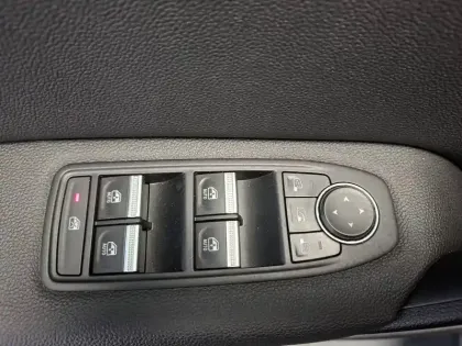 Photo 16 Renault Captur  TCe 90