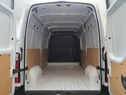 Photo 18 Renault Master  FGN TRAC F3300 L2H2 BLUE DCI 135
